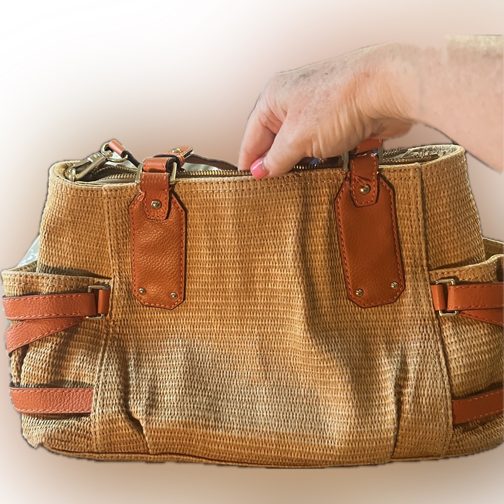 Michael Kors Tan and Brown Woven Shoulder Bag - Picture 4 of 5